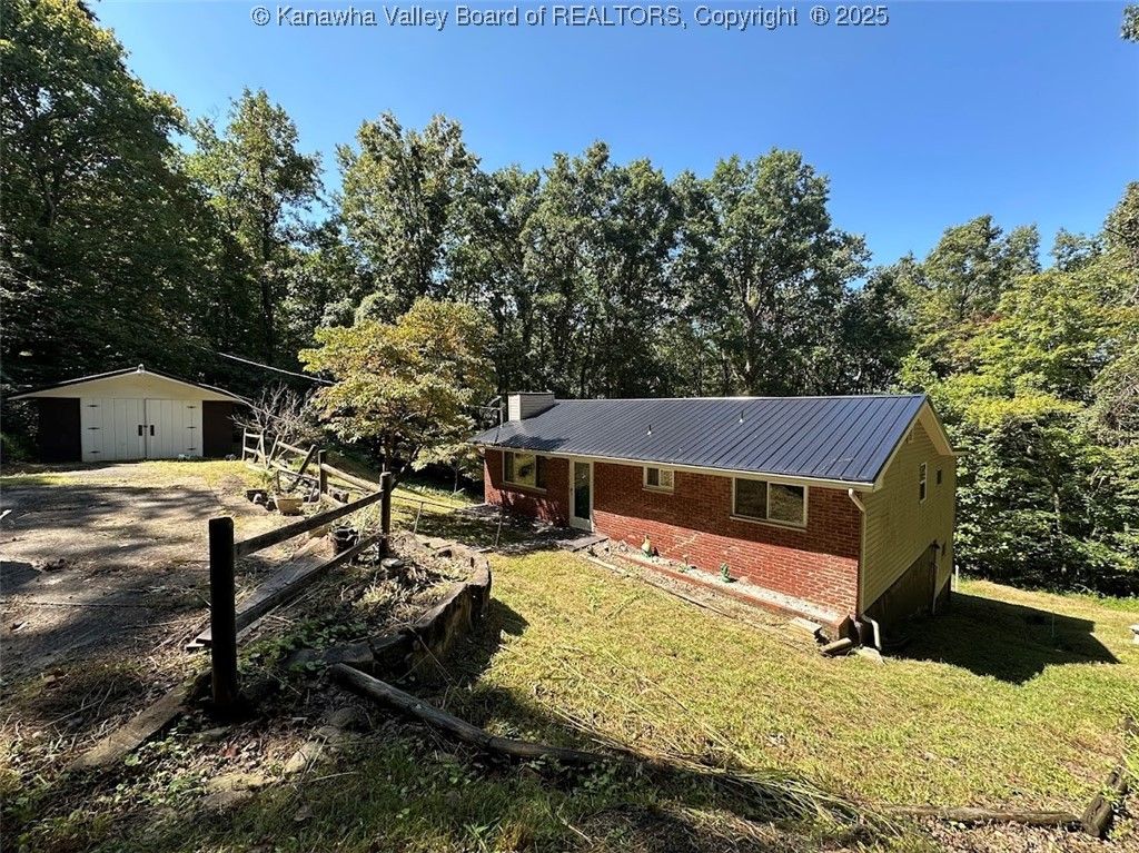 2145 Smith Road, Charleston, WV 25314