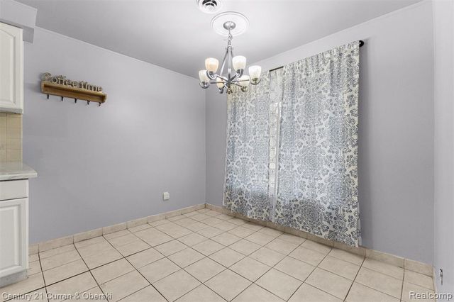5920 Mcmillan Street, Dearborn Heights, MI 48127