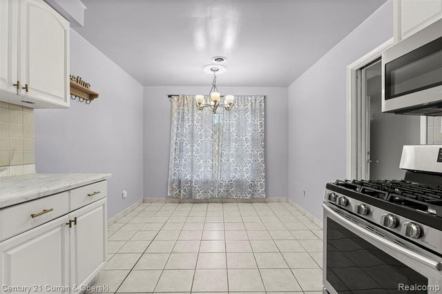 5920 Mcmillan Street, Dearborn Heights, MI 48127