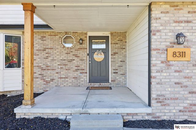 8311 Wendell Way, Lincoln, NE 68516