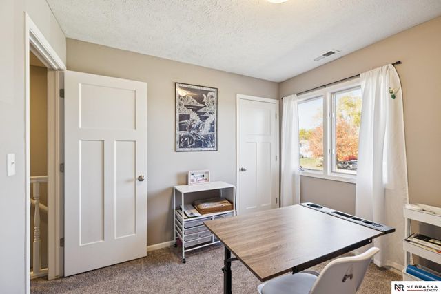 8311 Wendell Way, Lincoln, NE 68516