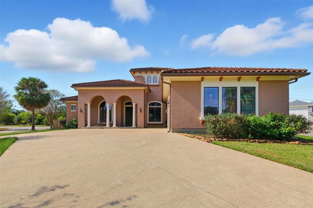 914 Quintana Roo Place, Seabrook, TX 77586