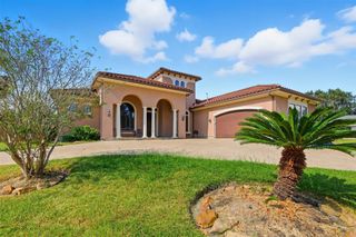 914 Quintana Roo Place, Seabrook, TX 77586