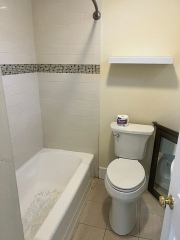 22 Centennial Pl 1, Framingham, MA 01701