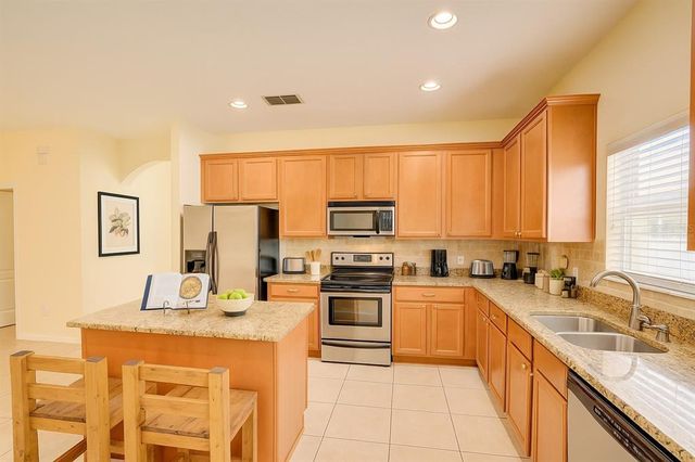 1964 CANOE CREEK FALLS DRIVE, Orlando, FL 32824