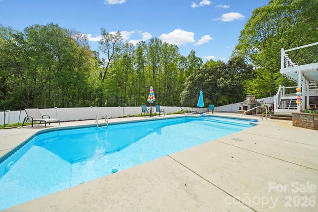 122 Easy Street, Mooresville, NC 28117