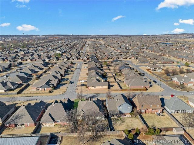 4917 S 190th East Avenue, Tulsa, OK 74134