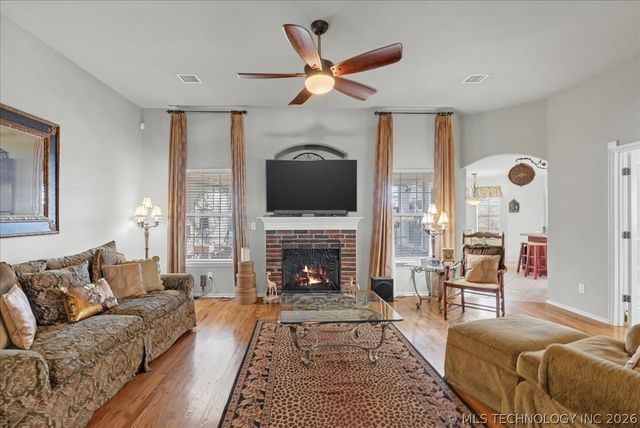 4917 S 190th East Avenue, Tulsa, OK 74134