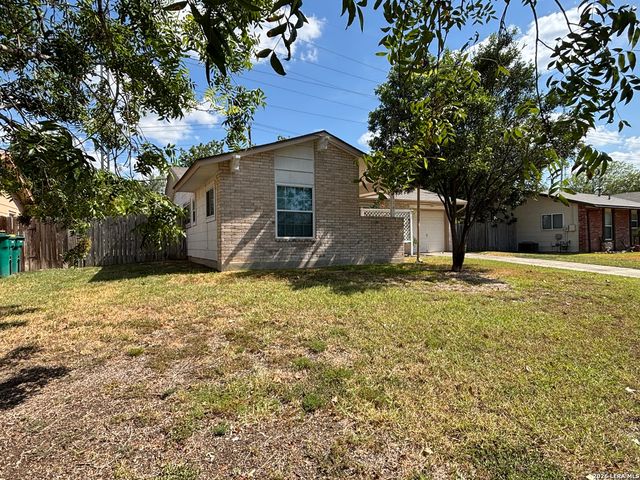 7514 VALLEY OAK ST, Live Oak, TX 78233