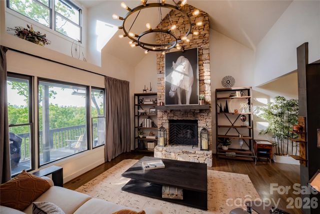 5 Saddle Ridge, Fletcher, NC 28732