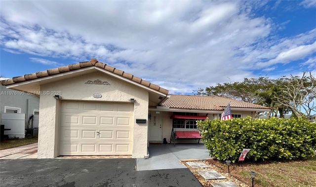 6605 NW 76th St, Tamarac, FL 33321