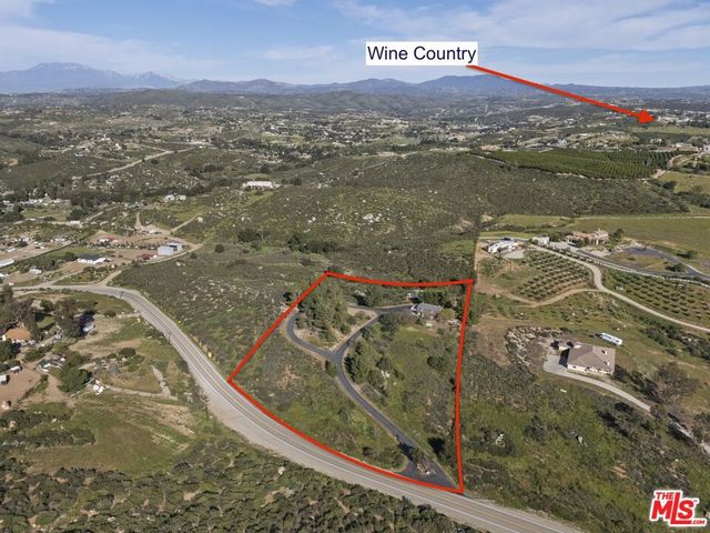 36880 E Benton Road, Temecula, CA 92592