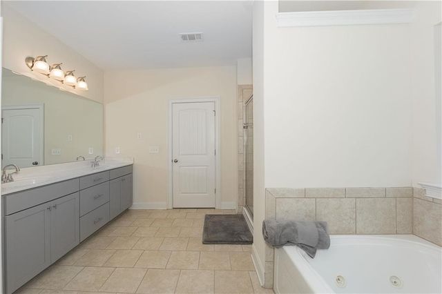 126 Oakleigh Pointe Drive, Dallas, GA 30157