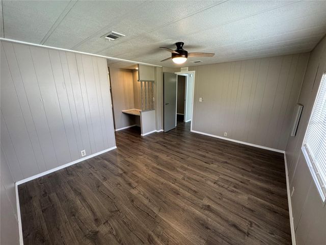 8066 HIGHPOINT BOULEVARD, Brooksville, FL 34613