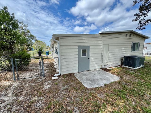 8066 HIGHPOINT BOULEVARD, Brooksville, FL 34613