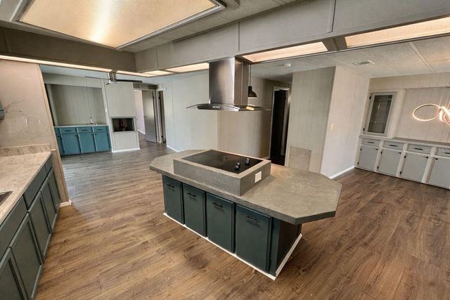 8066 HIGHPOINT BOULEVARD, Brooksville, FL 34613