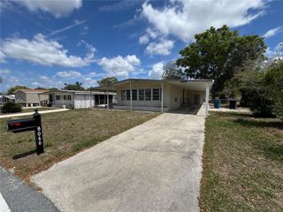 8066 HIGHPOINT BOULEVARD, Brooksville, FL 34613