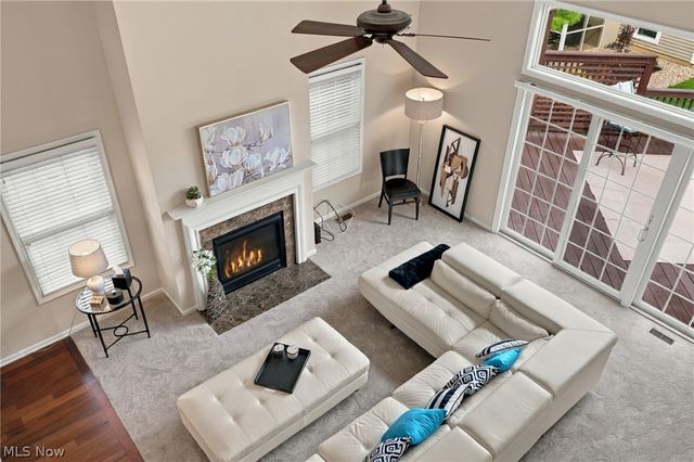 21 Bristol Lane, Rocky River, OH 44116