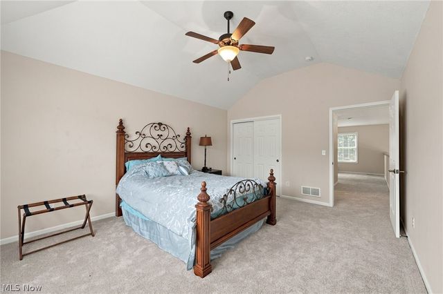 21 Bristol Lane, Rocky River, OH 44116