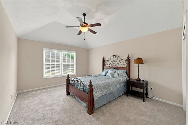 21 Bristol Lane, Rocky River, OH 44116