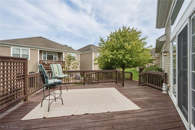 21 Bristol Lane, Rocky River, OH 44116