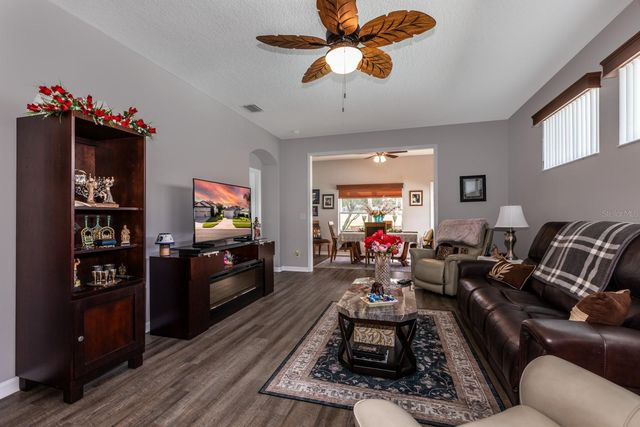 27336 PINE STRAW ROAD, Leesburg, FL 34748