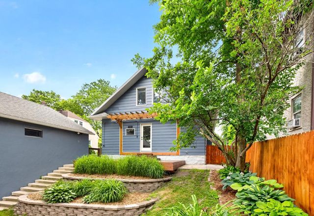 837 1st Street NW, Rochester, MN 55901