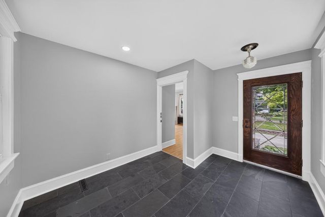 837 1st Street NW, Rochester, MN 55901