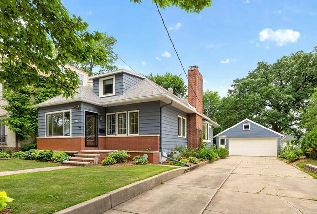 837 1st Street NW, Rochester, MN 55901