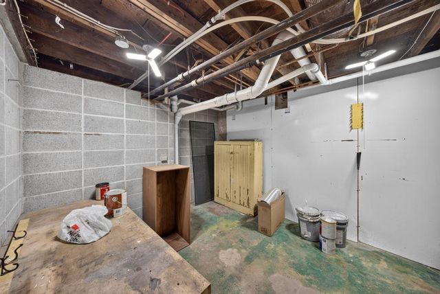 837 1st Street NW, Rochester, MN 55901