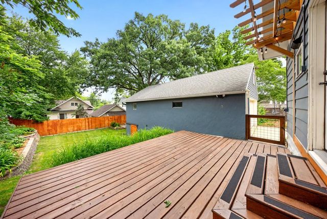837 1st Street NW, Rochester, MN 55901