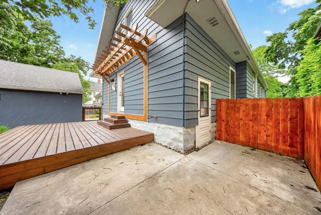 837 1st Street NW, Rochester, MN 55901