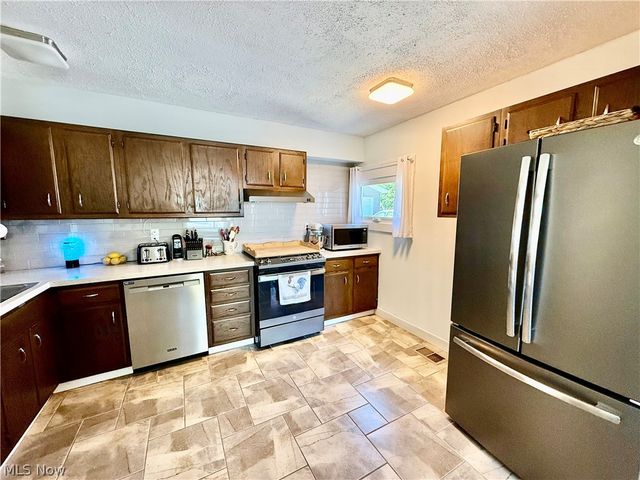 3762 Laurel Road, Brunswick, OH 44212
