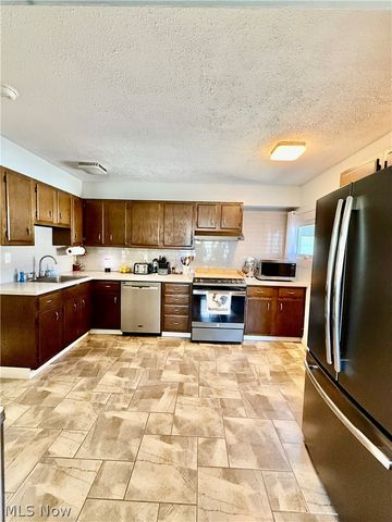 3762 Laurel Road, Brunswick, OH 44212