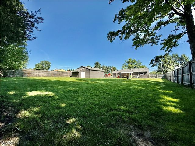 3762 Laurel Road, Brunswick, OH 44212