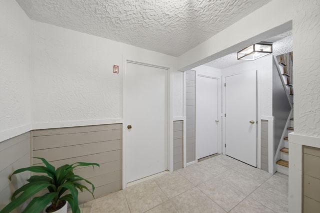 24 Juniper Dr, Saugus, MA 01906