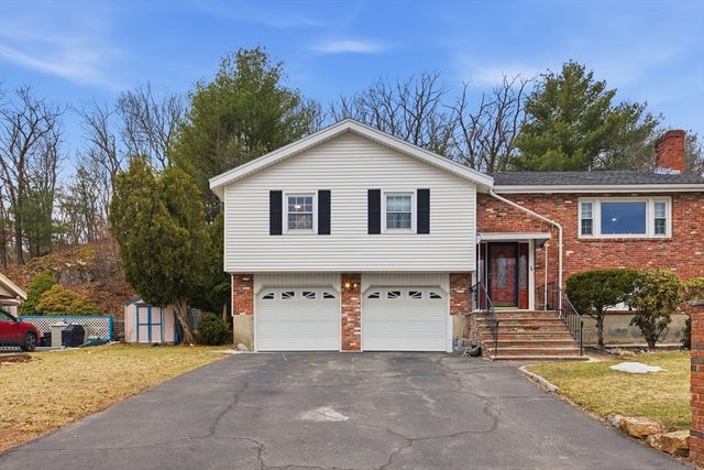 24 Juniper Dr, Saugus, MA 01906
