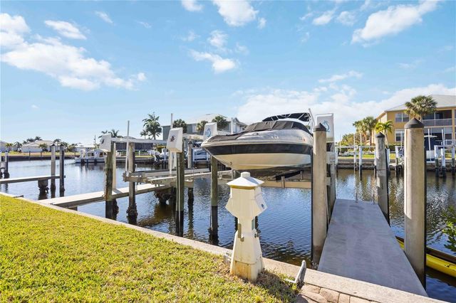 3329 PURPLE MARTIN DRIVE 113, Punta Gorda, FL 33950