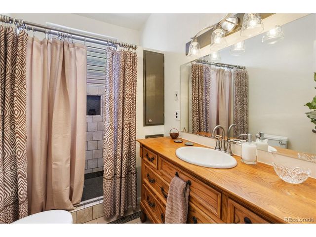 305 N 4th St, Cripple Creek, CO 80813