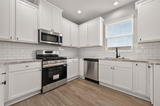 437 San Sebastian Place, Brookshire, TX 77423