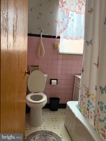 2221 S CARLISLE ST, Philadelphia, PA 19145