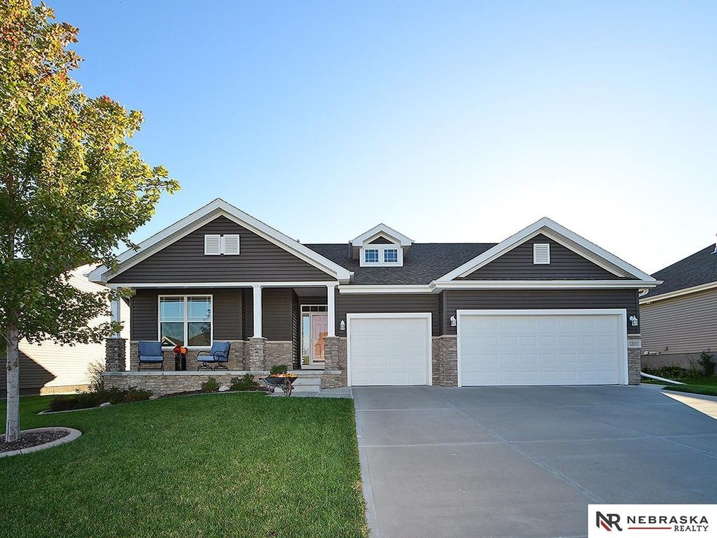 12011 S 212th Street, Gretna, NE 68028