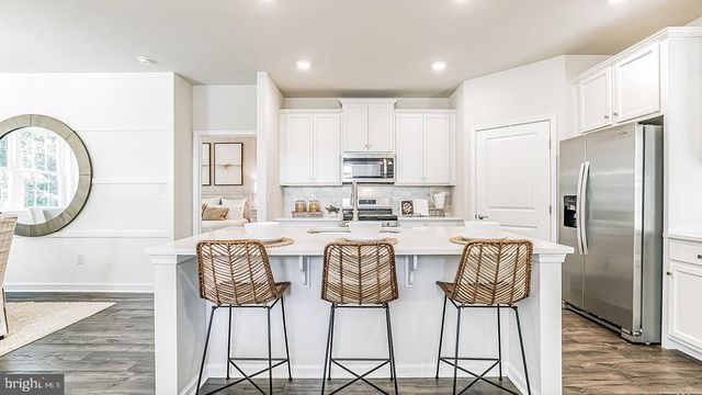 245 HUNTINGTON DR, Egg Harbor Township, NJ 08234