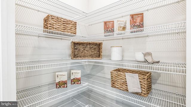 245 HUNTINGTON DR, Egg Harbor Township, NJ 08234