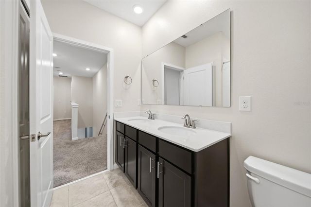 9806 RED EAGLE DRIVE, Orlando, FL 32825