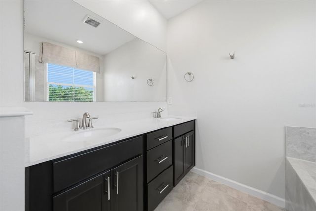 9806 RED EAGLE DRIVE, Orlando, FL 32825