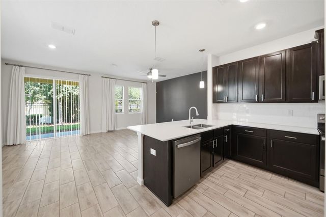 9806 RED EAGLE DRIVE, Orlando, FL 32825