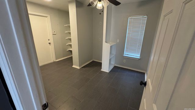 2839 Redland, San Antonio, TX 78259