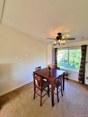 708 Ridgecrest, Fenton, MI 48430