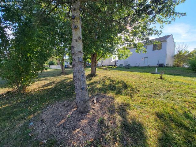 708 Ridgecrest, Fenton, MI 48430